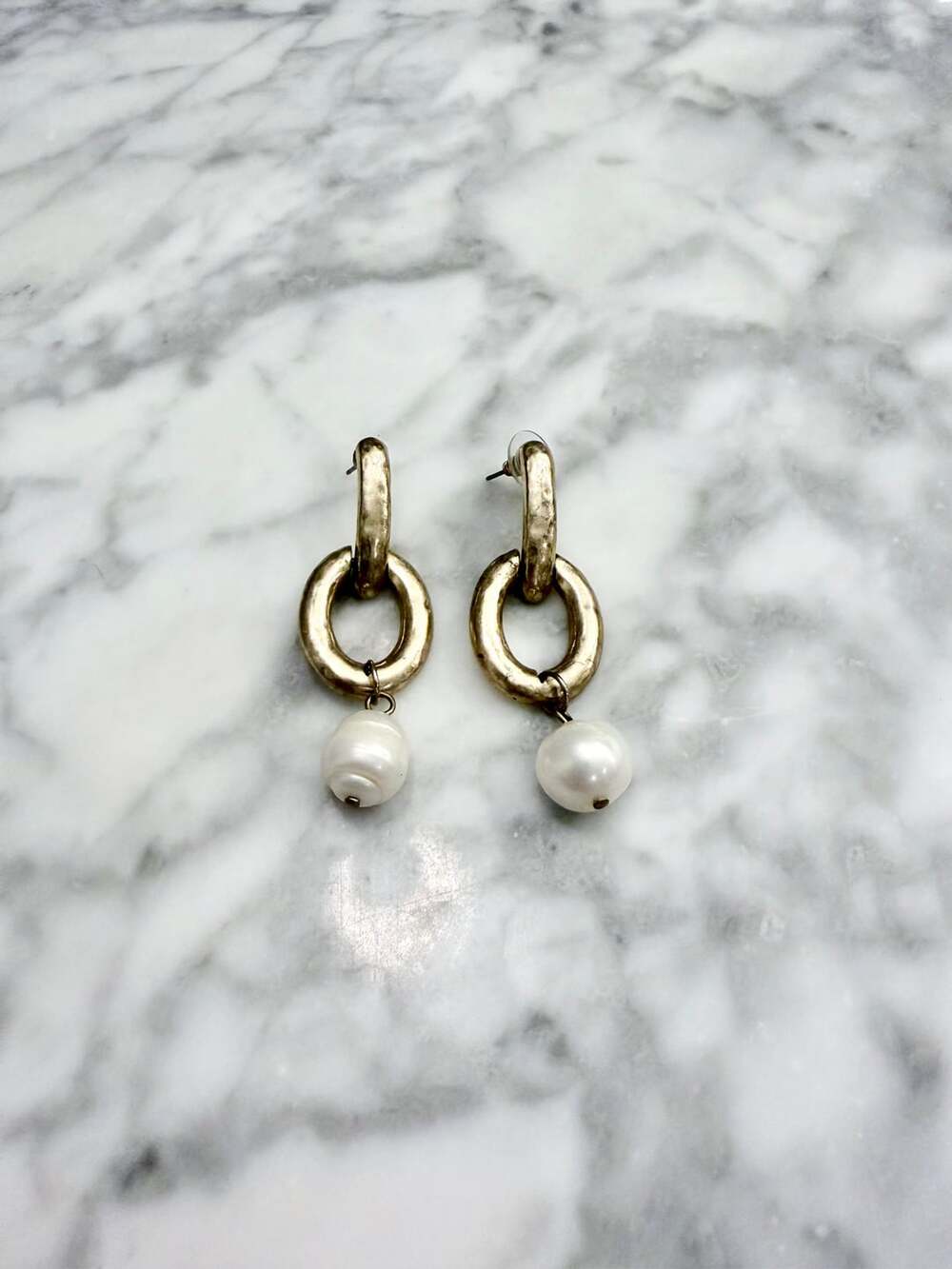 Gold Plate Chain Link Baroque Pearl Drop Earrings Old Money Quiet Luxury
